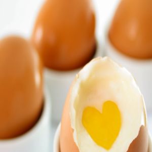 Um único ovo tem mais de 50 nutrientes valiosos para a saúde