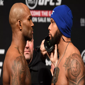 UFC: O brasileiro tentou fazer uma expressão séria, mas não pôde deixar de rir