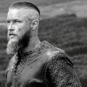O que os atores de ‘Vikings’ e ‘The Last Kingdom’ estão fazendo atualmente?