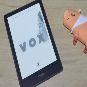 Resenha literária: VOX