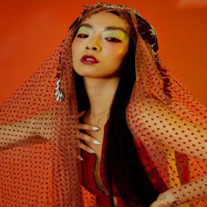 Rina Sawayama: Música, Estética e Política