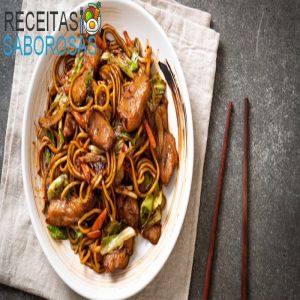 Aprenda a fazer Yakisoba, o yaksoba é um prato de origem japonesa, cujo nome significa, literalmente, “macarrão de sobá frito”.