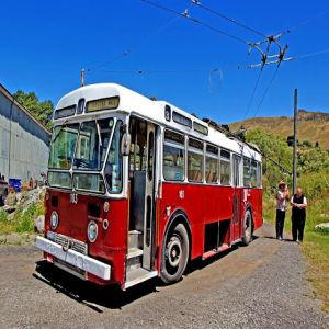 Quem abre a porta pro motorista de ônibus? E outras perguntas