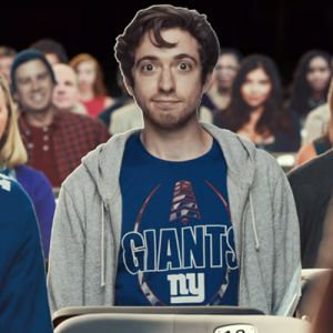 Homenagem inusitada ao torcedor de papelão