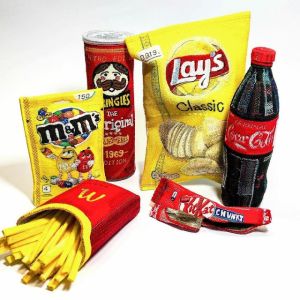 Artista usa feltro para fazer esculturas realistas