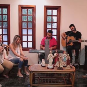 Se Ninguém Te Adorar Eu Vou, uma música para adoração em uma versão suave