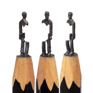 Artista faz esculturas na ponta de um lápis #2
