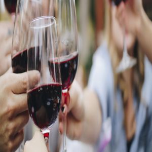 Pague 7€ e prove quase 400 vinhos