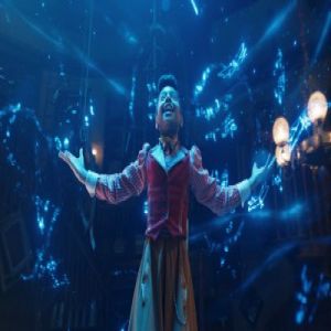 Netflix libera as primeiras imagens do musical 'Uma Invenção de Natal'