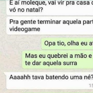 Quando a sua tia esposa do seu tio serve de incentivo para o sexo manual