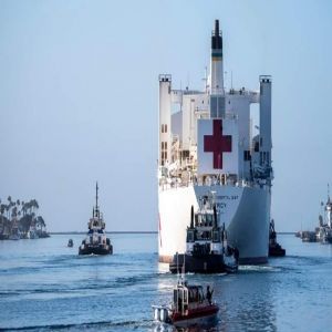 USNS Mercy deixa Los Angeles