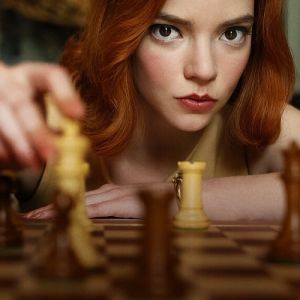 O Gambito da Rainha: 7 motivos para jogar xadrez online