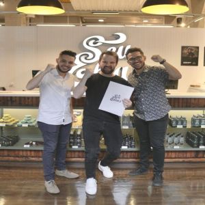 Barbearia Seu Elias é inaugurada no Contemporâneo Mall, em Contagem