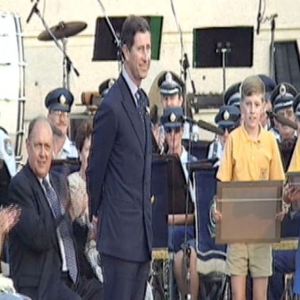 Veja o momento exato em que atiraram no Rei Charles em 1994