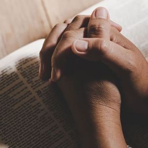 32 contradições na bíblia: Uma análise em 2023