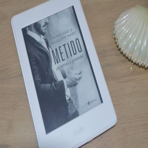 Resenha literária: Metido de Terno e Gravata