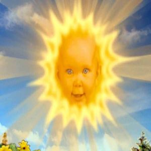 Muito diferente! Veja como está o bebê sol dos ‘Teletubbies’ atualmente