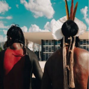 Atualmente Cercado pelo agronegócio território xavante 