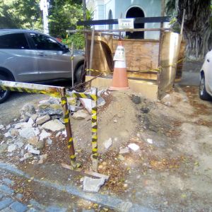 Buraco dentro de Hospital