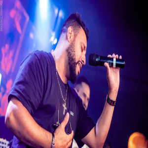 Burburinho na Dome apresenta Sunga de Pano e Pipino