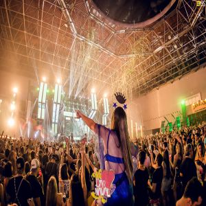 Faltando 15 dias para o carnaval, We Love traz os artistas que tem as músicas mais ouvidas no país