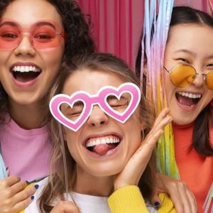 30 ideias malucas para festas temáticas que vão fazer seus amigos rolar de rir