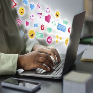 6 Dicas relevantes como patrocinar artigos na internet: motivos, técnicas e estratégias influenciadoras