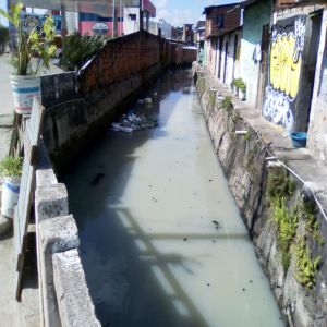 Palafitas x Miséria