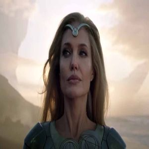 Filha de Angelina Jolie e Brad Pitt é a cara dos pais