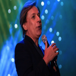 Tom Cavalcante traz a BH o espetáculo “Todos os Toms”