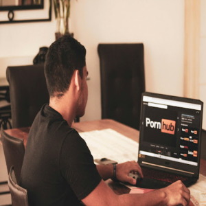 Quanto da internet é pornografia e outras perguntas interessantes