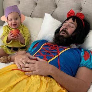 Papai leva fotos do Instagram com a filha para o próximo nível