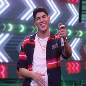 Fenômeno Zé Vaqueiro se apresenta neste domingo na nova casa de shows Star 415