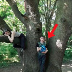 Mãe se assusta ao ver aparição misteriosa em foto dos filhos em parque